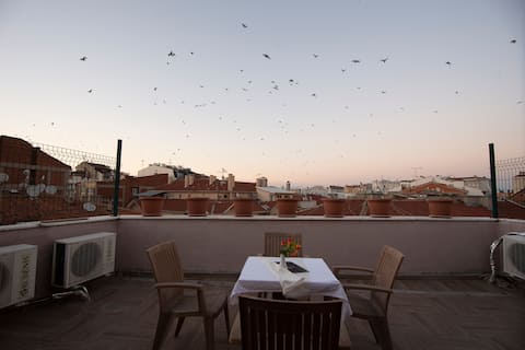 Terrace Pleasure and Jacuzzi Amenity.