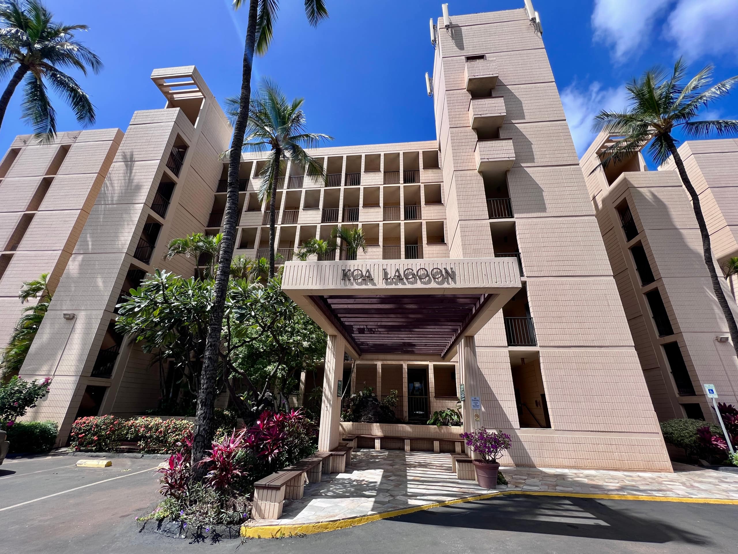 Condo in Kihei · ★4.94 · 1 bedroom · 2 beds · 1 private bath - Image 38