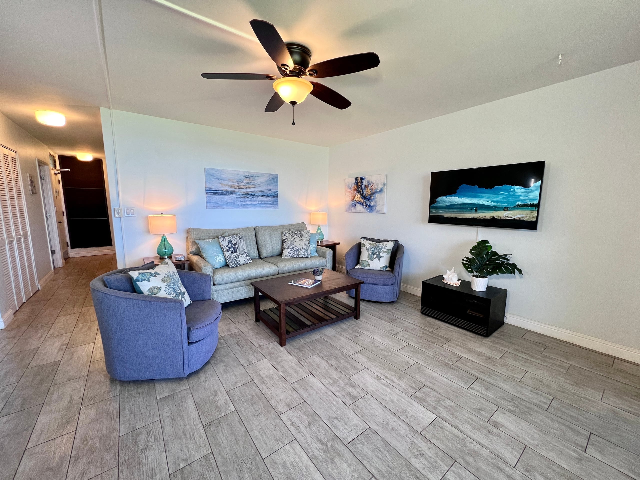 Condo in Kihei · ★4.94 · 1 bedroom · 2 beds · 1 private bath - Image 2