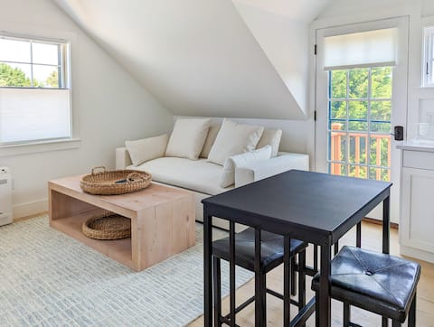 Successful Airbnb property: Ahoy ACK in Nantucket