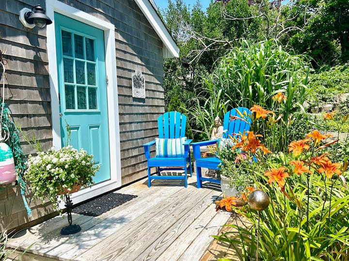 Cozy coastal tiny house getaway