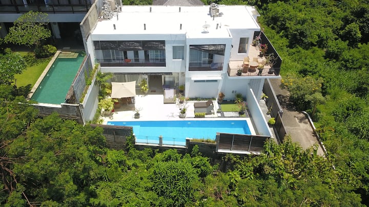 Large Villa With Jungle/sea View & King Size Beds - Uluwatu