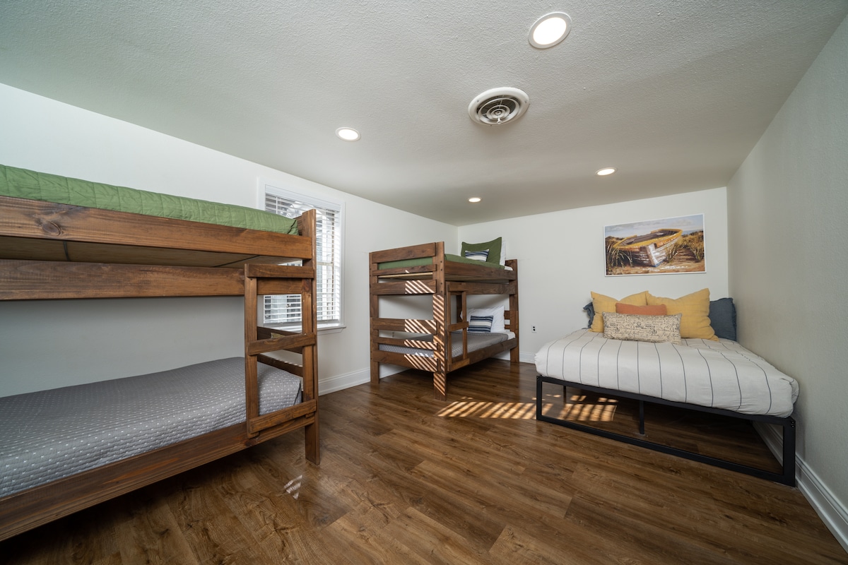 חדר קומותיים