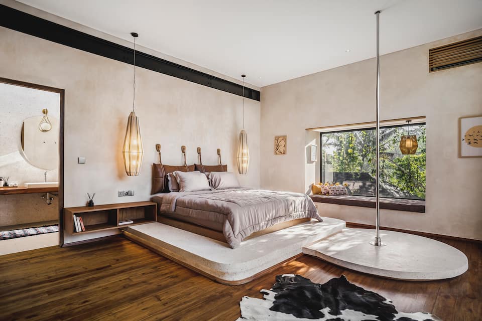A glass-pool hideaway on the edge of an Ubud gorge, Ubud, Bali, Indonesia, photo 8 of 10