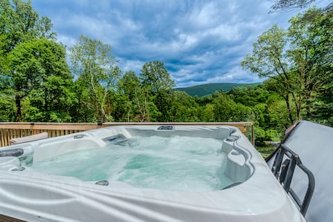 Hot tub * Sauna * Home theater * Game Room * Views