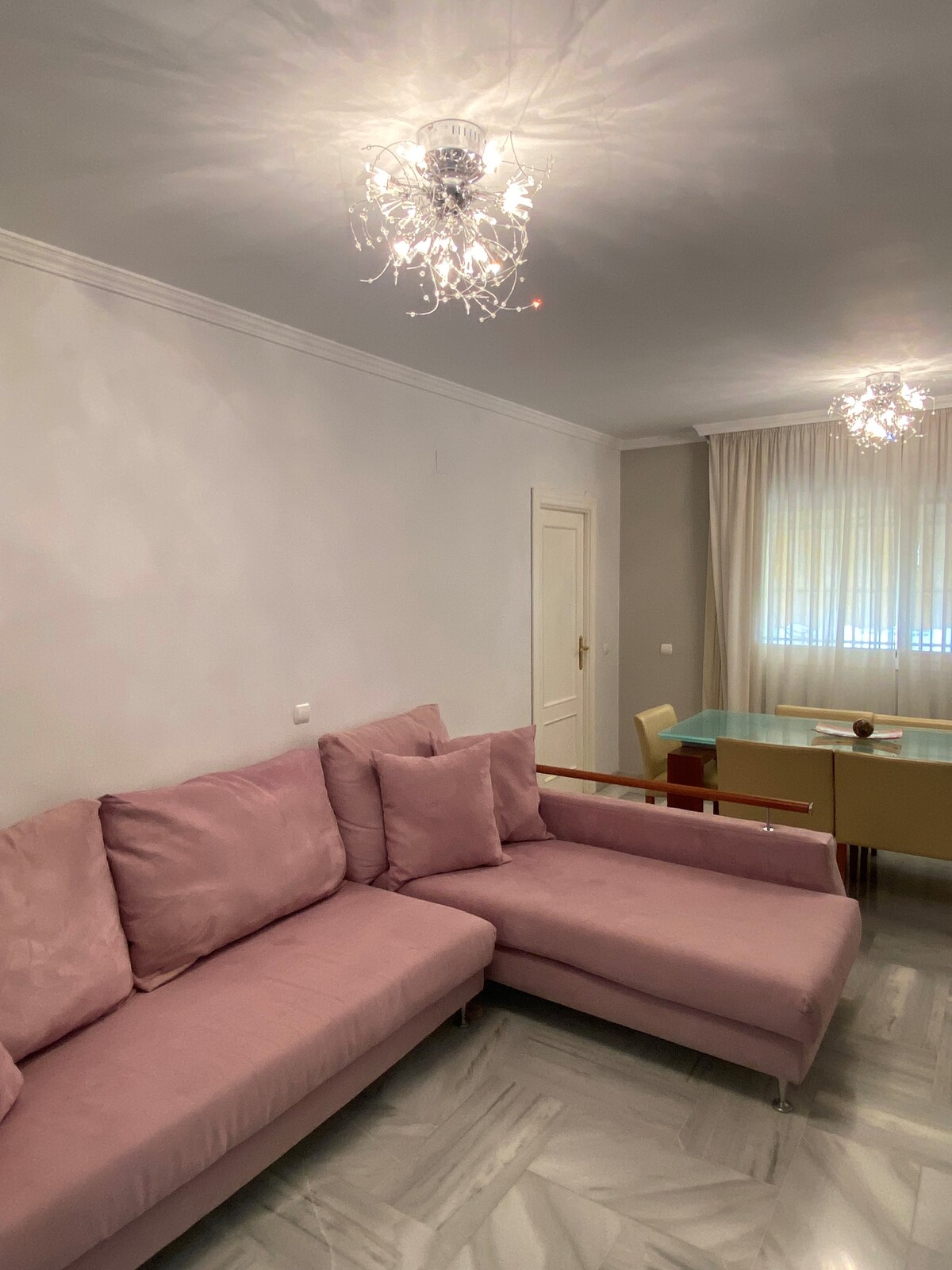 غرفة الطعام