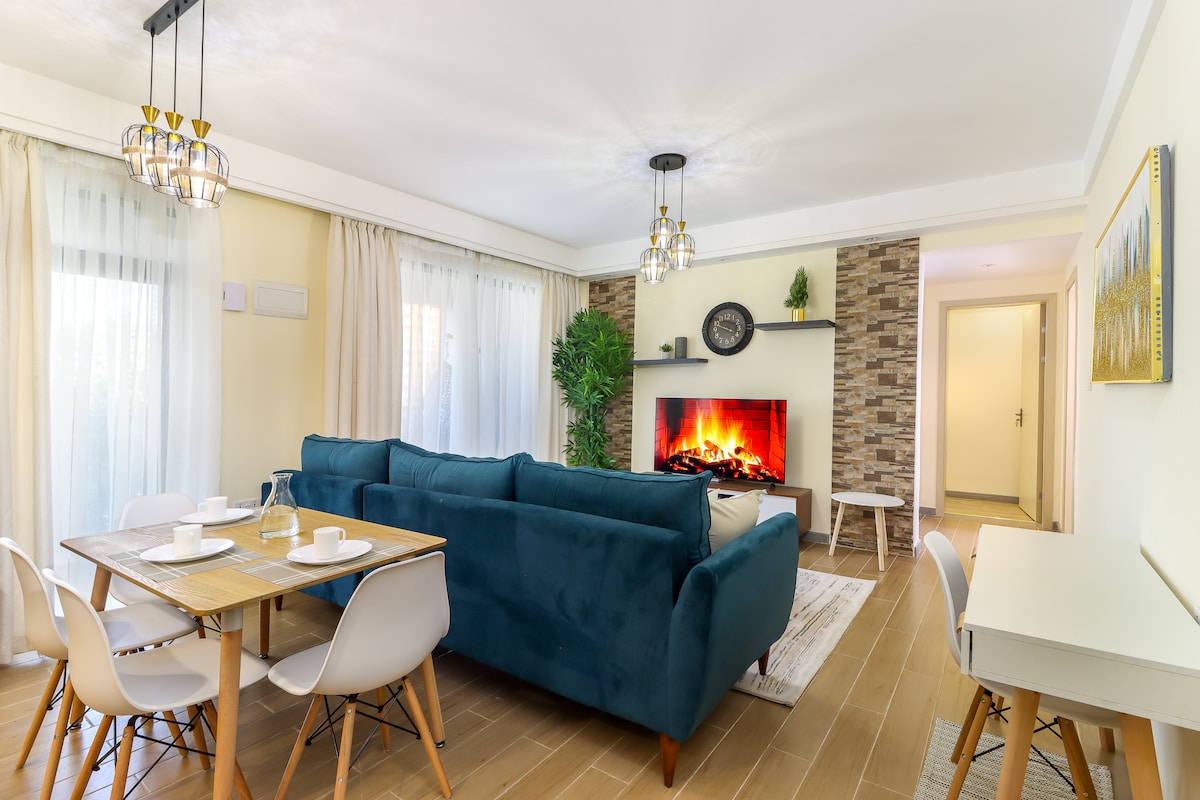 Serene 1BR City Hub w/ Rooftop, Pool & Gym photo 3