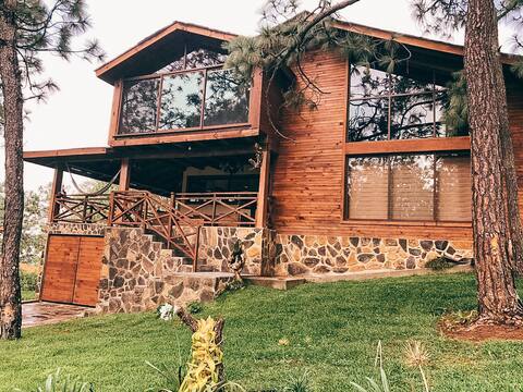 Luxury Magnolia Cabin in the Forest
