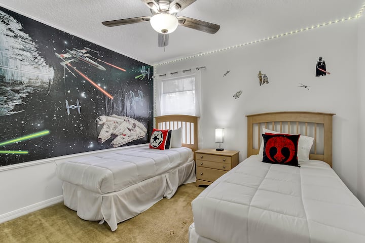 Საბავშვო/ზრდასრულთა ვარსკვლავი ომების თემატიკის ოთახი!