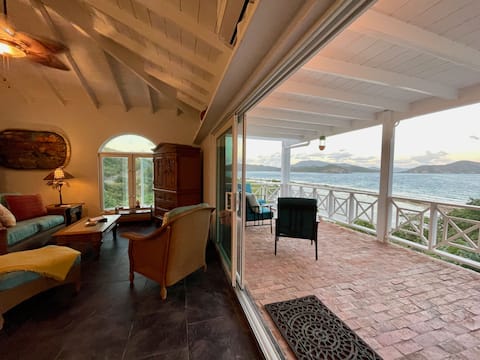 Successful Airbnb property: Banana pancakes in Coral Bay