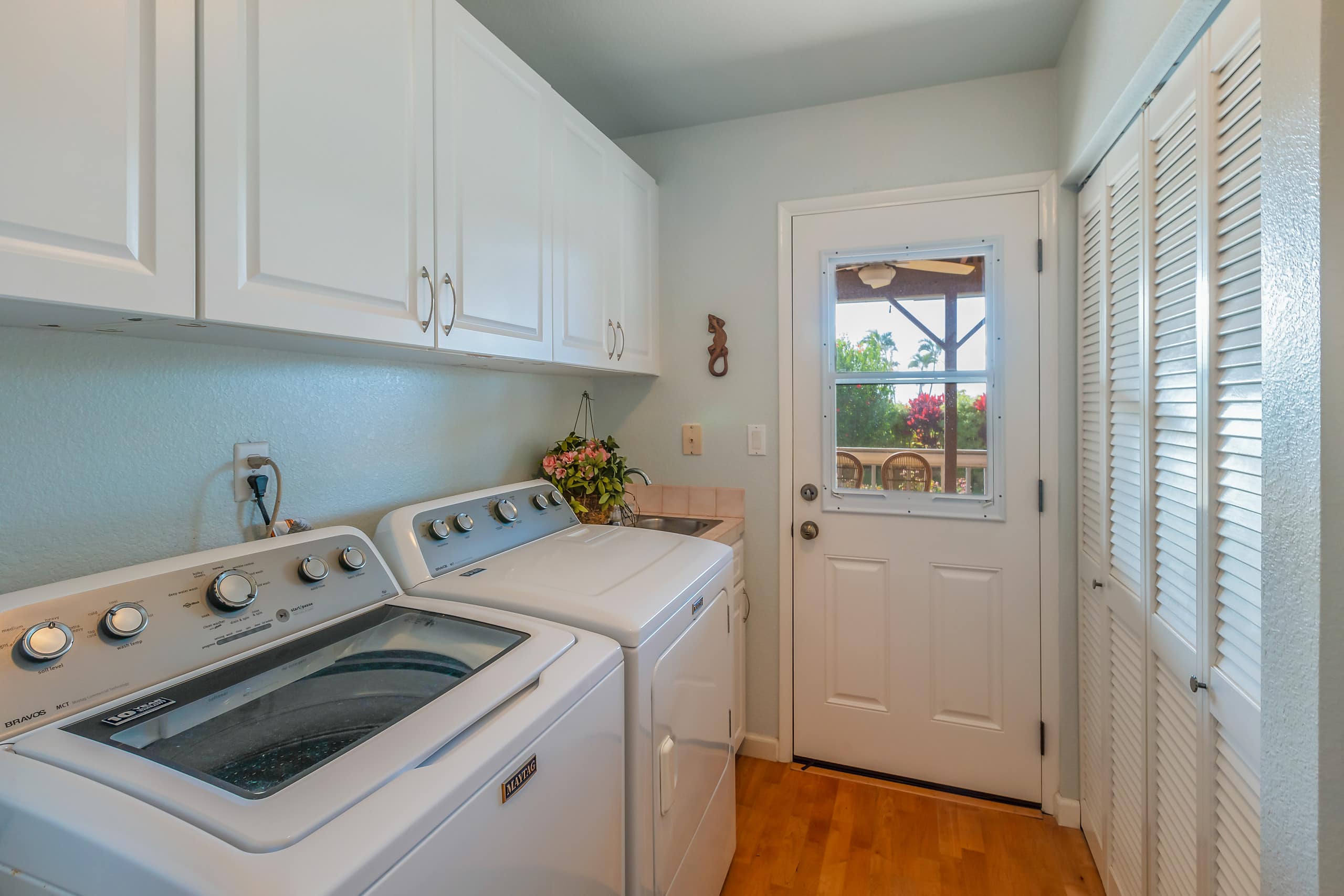Home in Princeville · ★4.91 · 3 bedrooms · 3 beds · 3.5 baths - Image 40