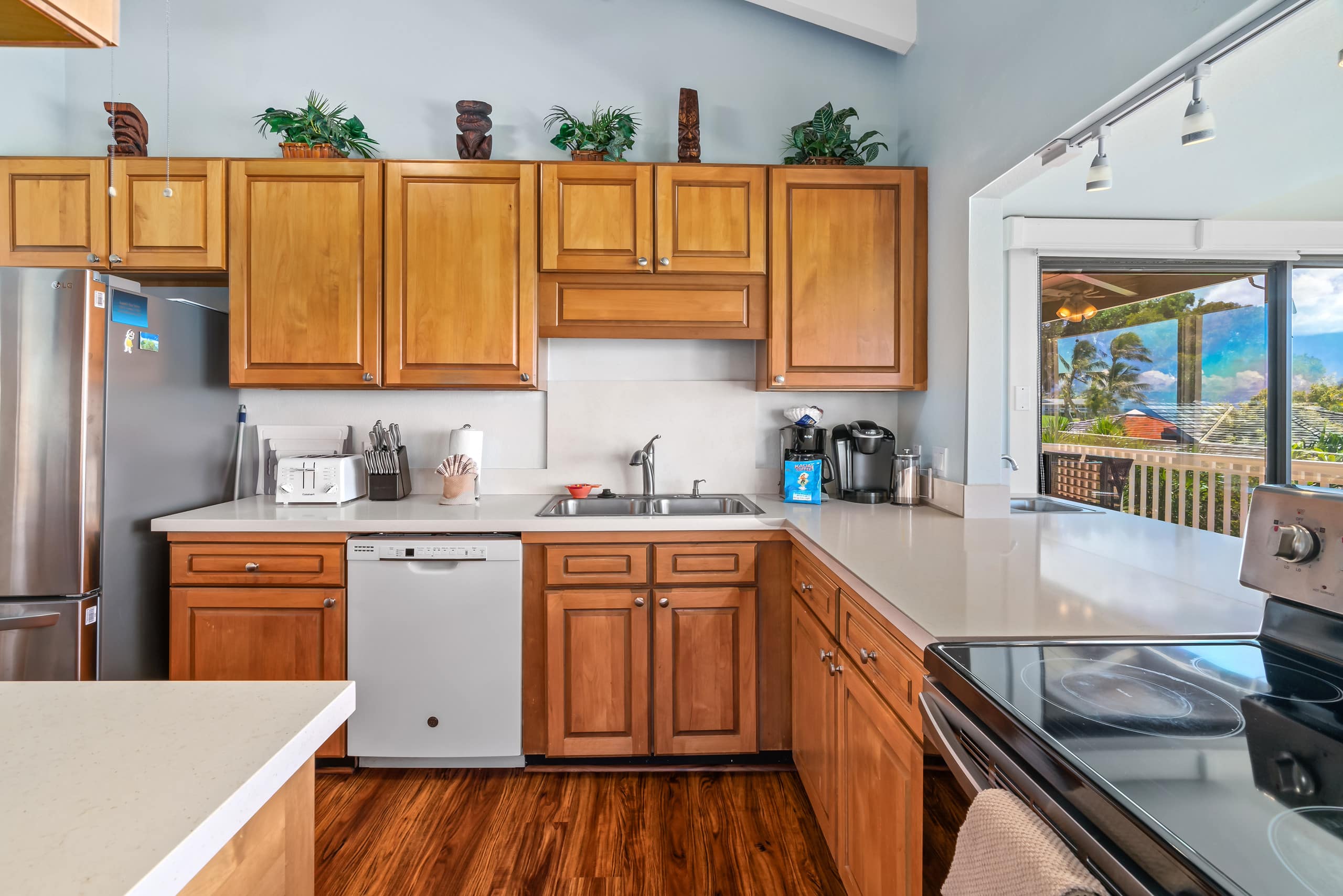 Home in Princeville · ★4.91 · 3 bedrooms · 3 beds · 3.5 baths - Image 14