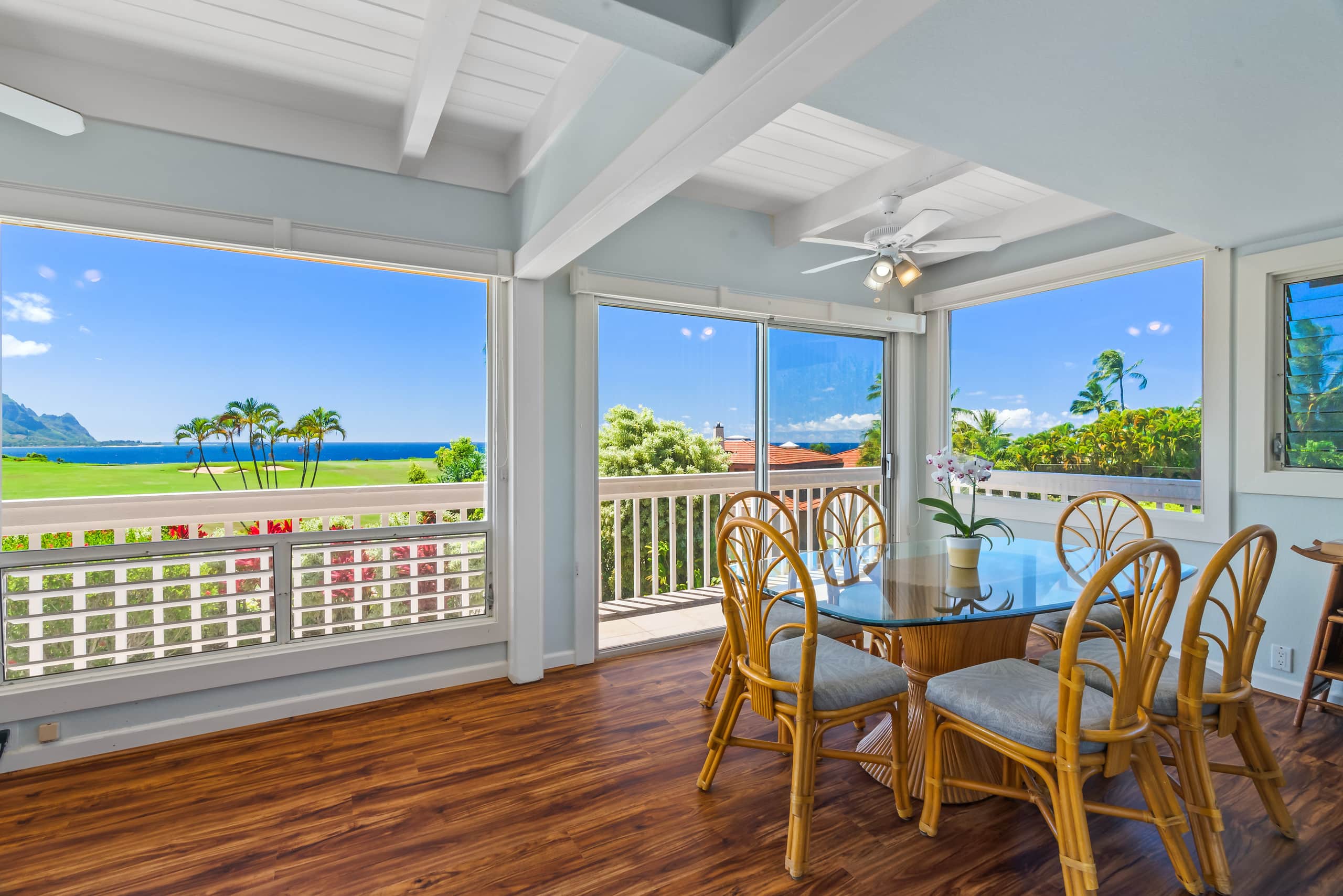 Home in Princeville · ★4.91 · 3 bedrooms · 3 beds · 3.5 baths - Image 15