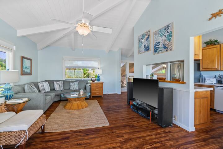 New! Ocean View Hale on Makai Golf Course gallery image 3