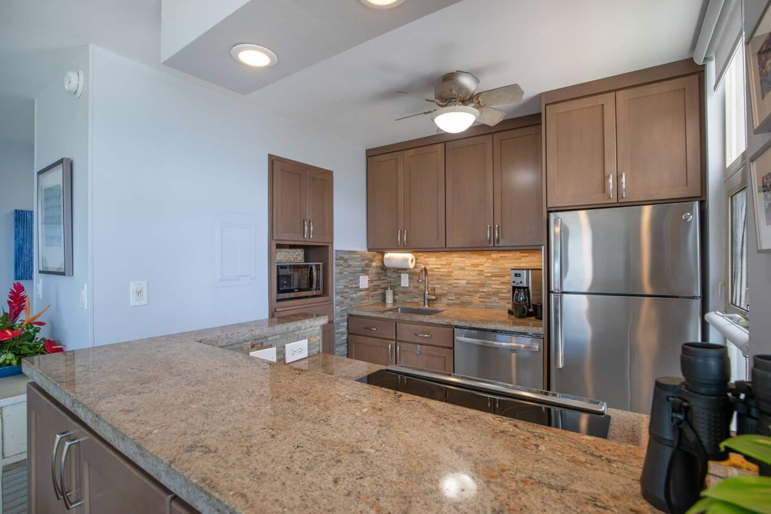 Maui Oceanfront Penthouse at Nani Kai Hale (609) - Image 7