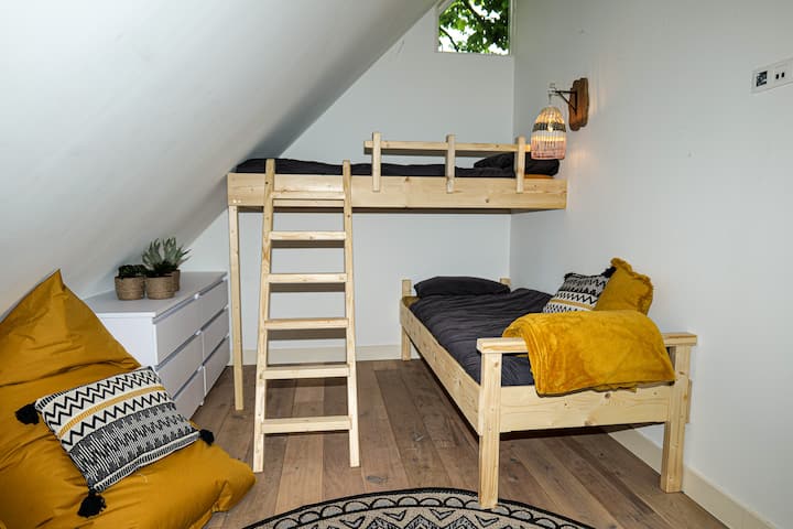 (เด็ก) ห้องนอนเตียงสองชั้น