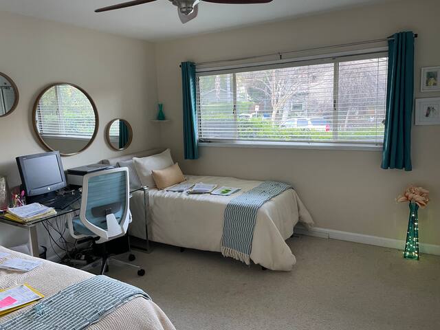 Resort style single level home gallery image 5