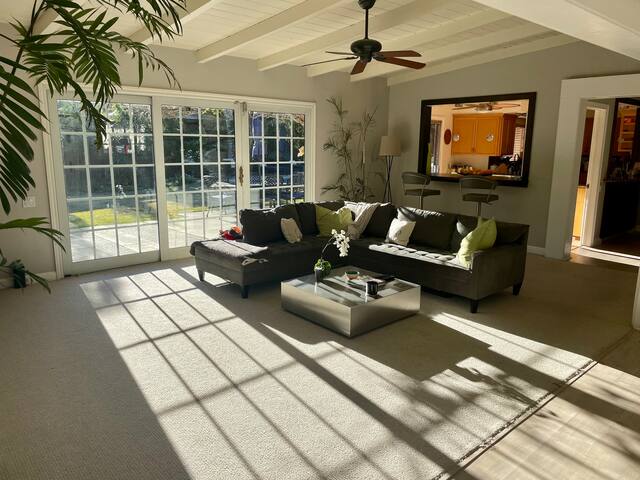 Resort style single level home gallery image 2