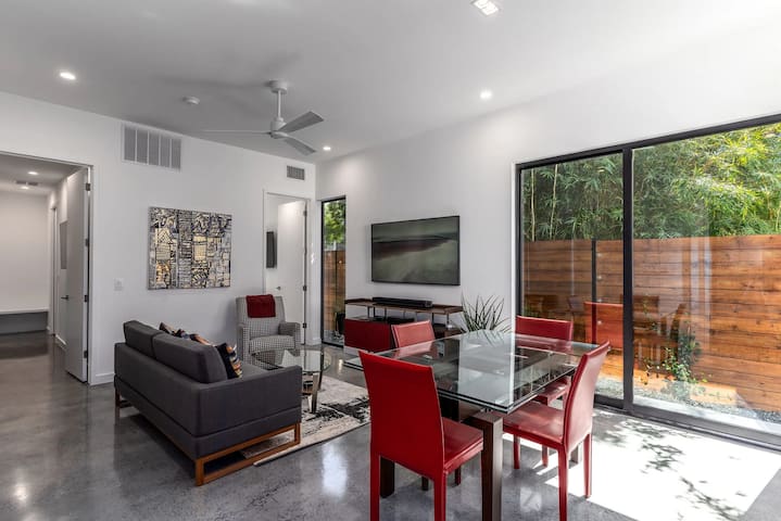 Modern Guesthouse Off SoCo