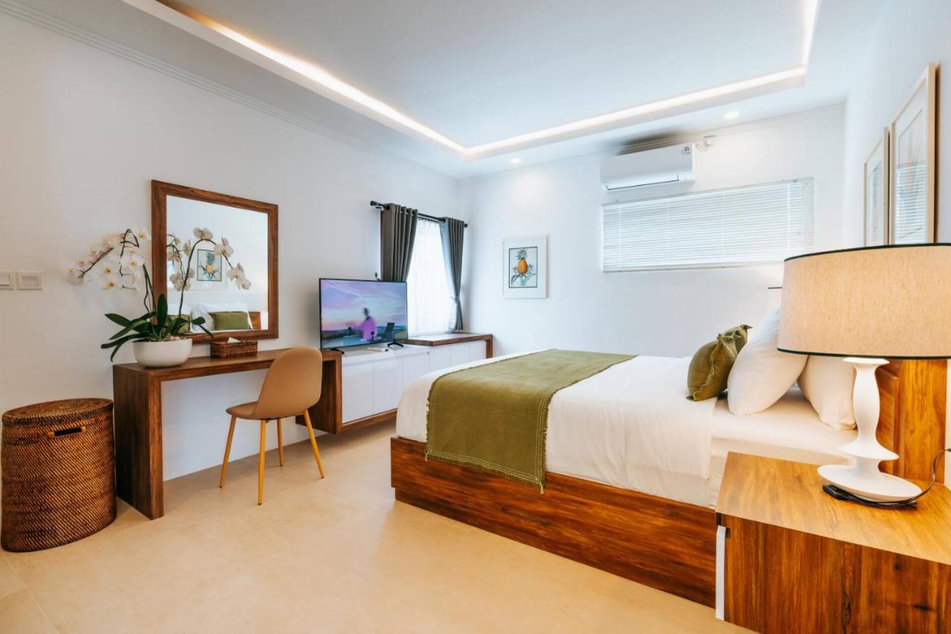 Steps From Sand 4 Bedroom Private Villa in Seminyak 3