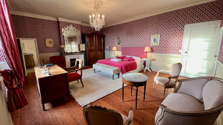 Chumba cha Rangi Nyekundu