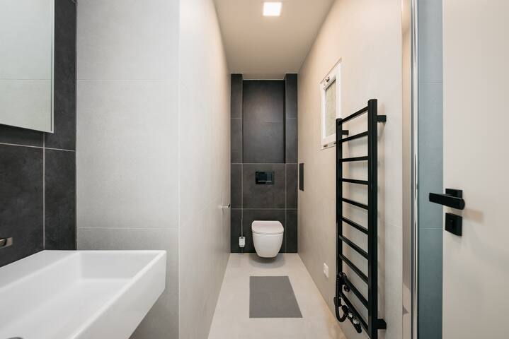 Apartment naproti hotelu Marriott gallery image 3