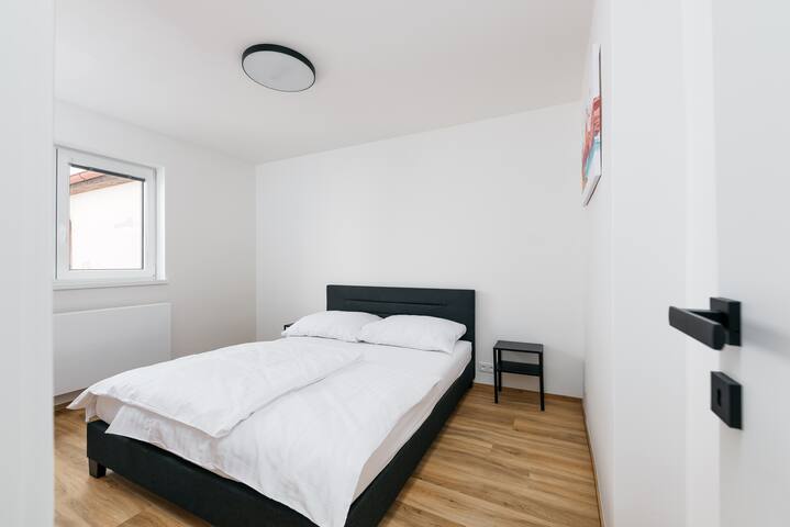 Apartment naproti hotelu Marriott gallery image 4