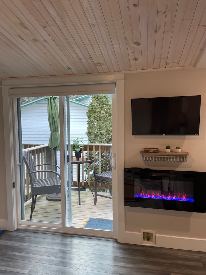 Electric fireplace - choose your relaxing color!