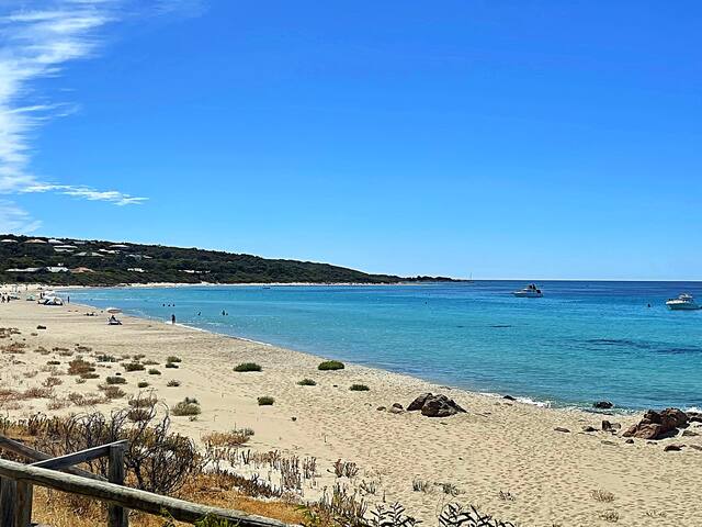 Beachside Bliss – Eagle Bay gallery image 5