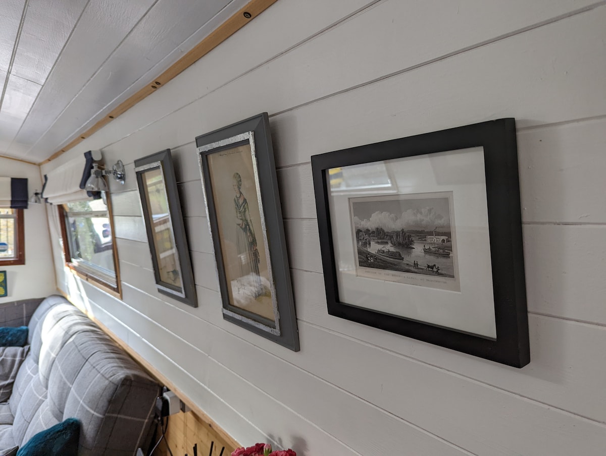 Top Airbnb: Scorpio Little Venice in Queen's Park