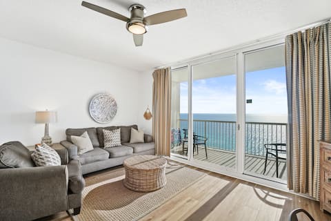 Top performing Airbnb: * Beautiful Two Kings Oceanfront! Prime Location in Panama City Beach
