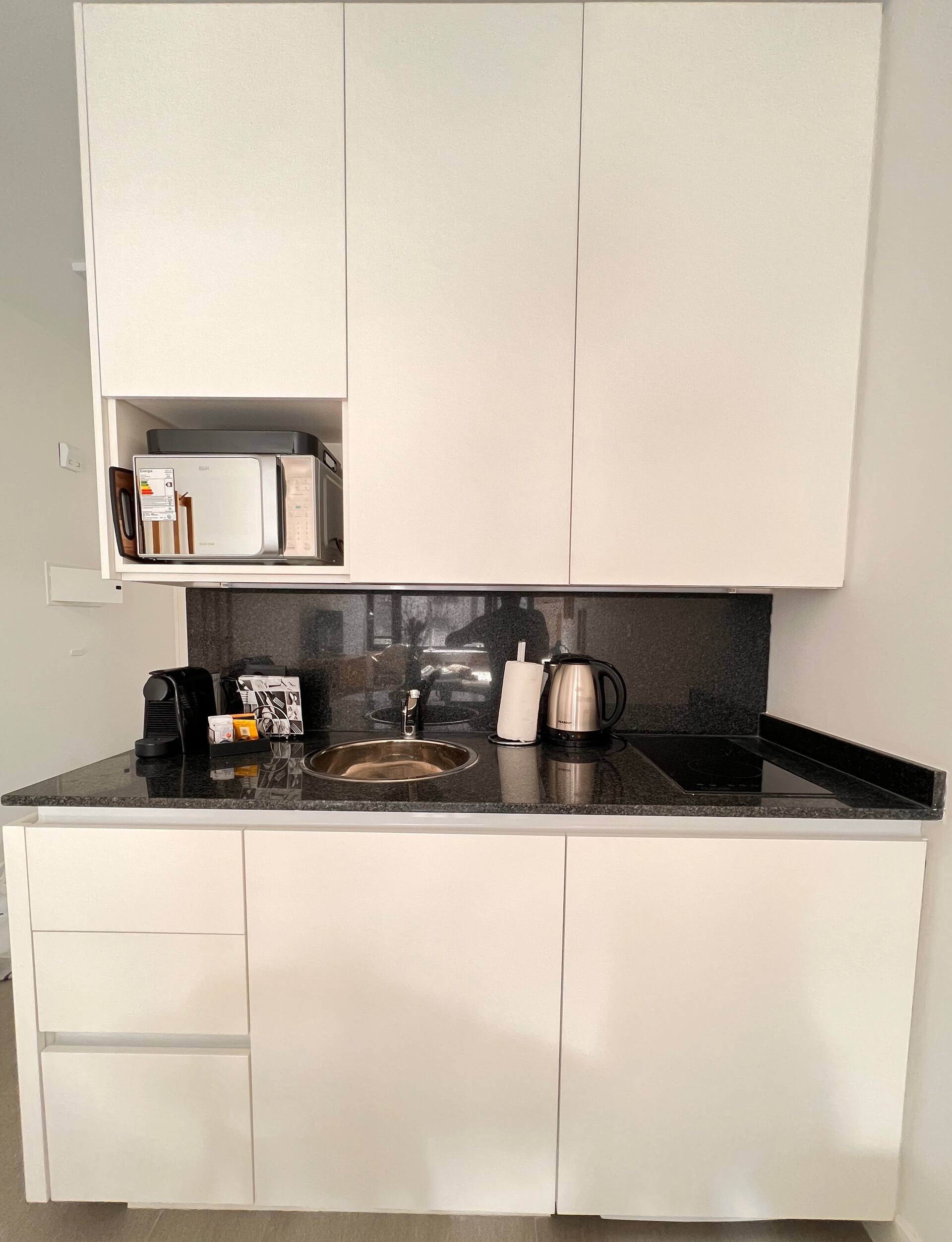 Modern one-bedroom apartment in Recoleta