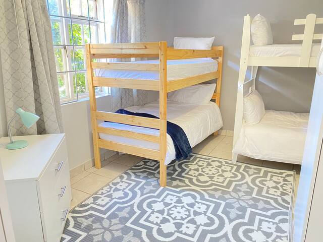 Somerset Retreat & Theatre gallery image 4