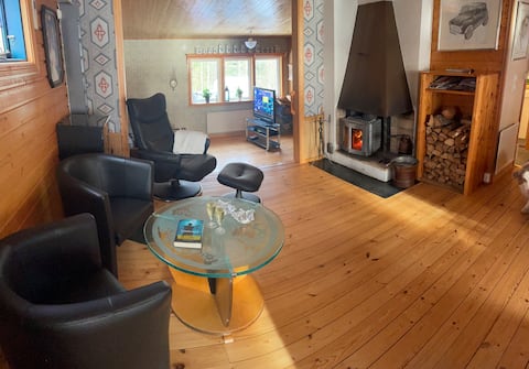 Top Airbnb: Cabin with beautiful lake view in Hylte