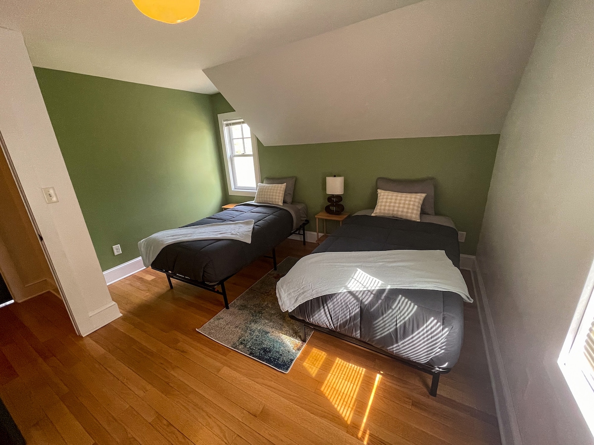 This bedroom is also upstairs. It offers 2 twin beds.