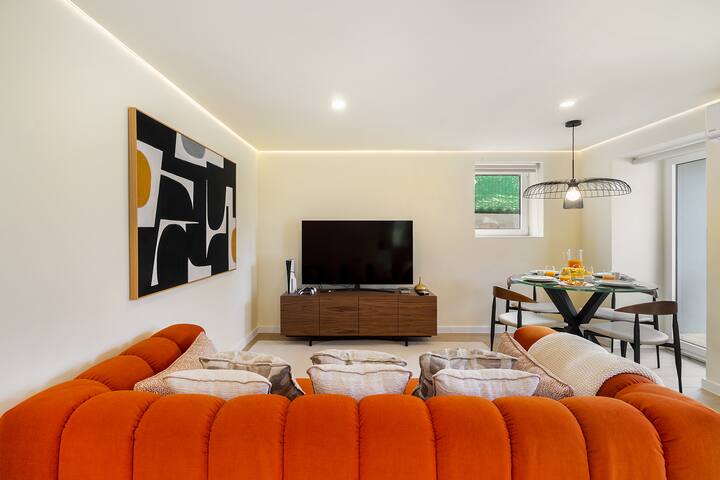 Douro Prestige 2-Bed w/ shared S-Pool & Gym