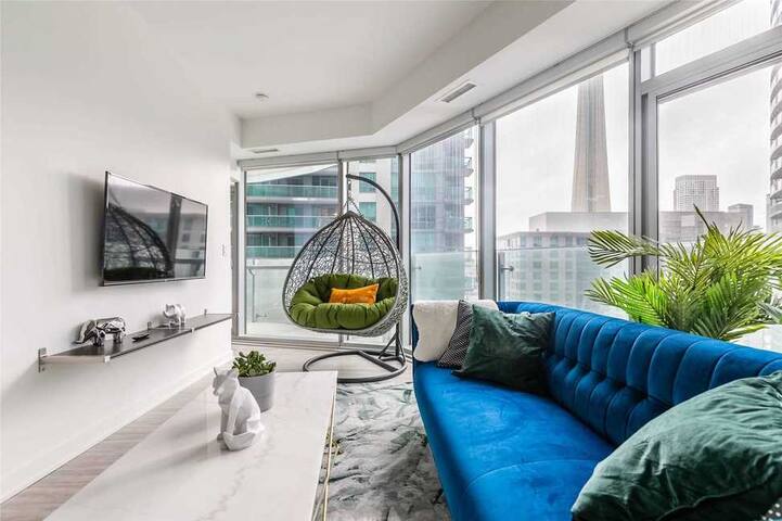 Stylish 2BRs, 1.5 Bath Entire Condo, Free Parking!