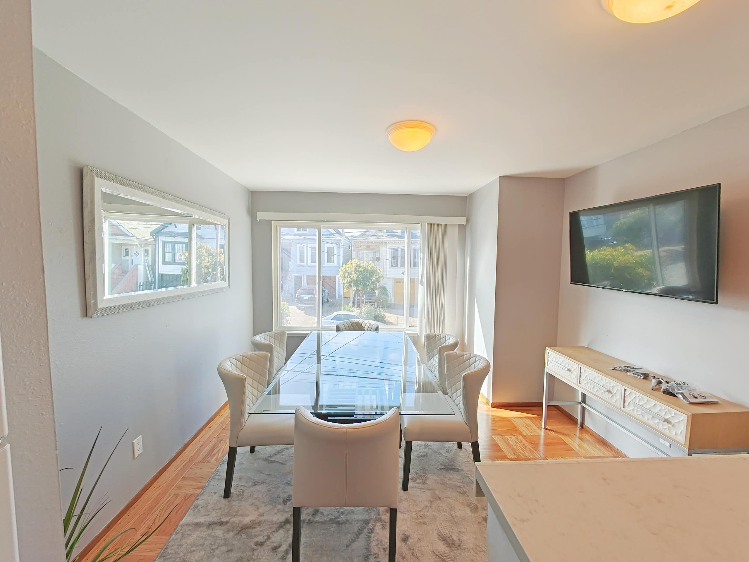 Home in San Francisco · ★4.58 · 3 bedrooms · 5 beds · 2 baths - Image 11