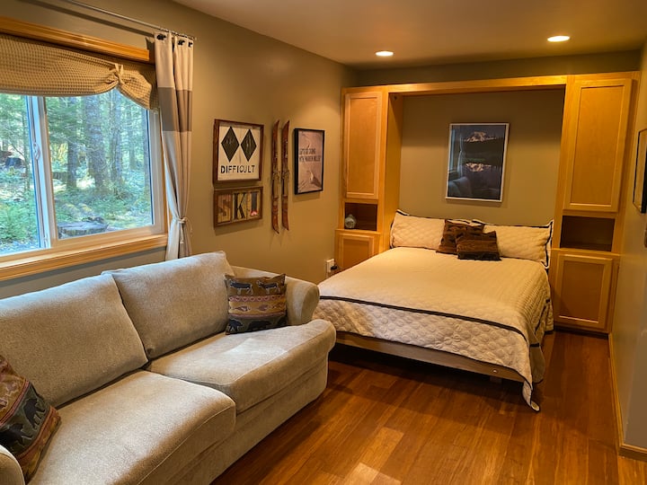 Фамилна стая с разтегателно двойно легло