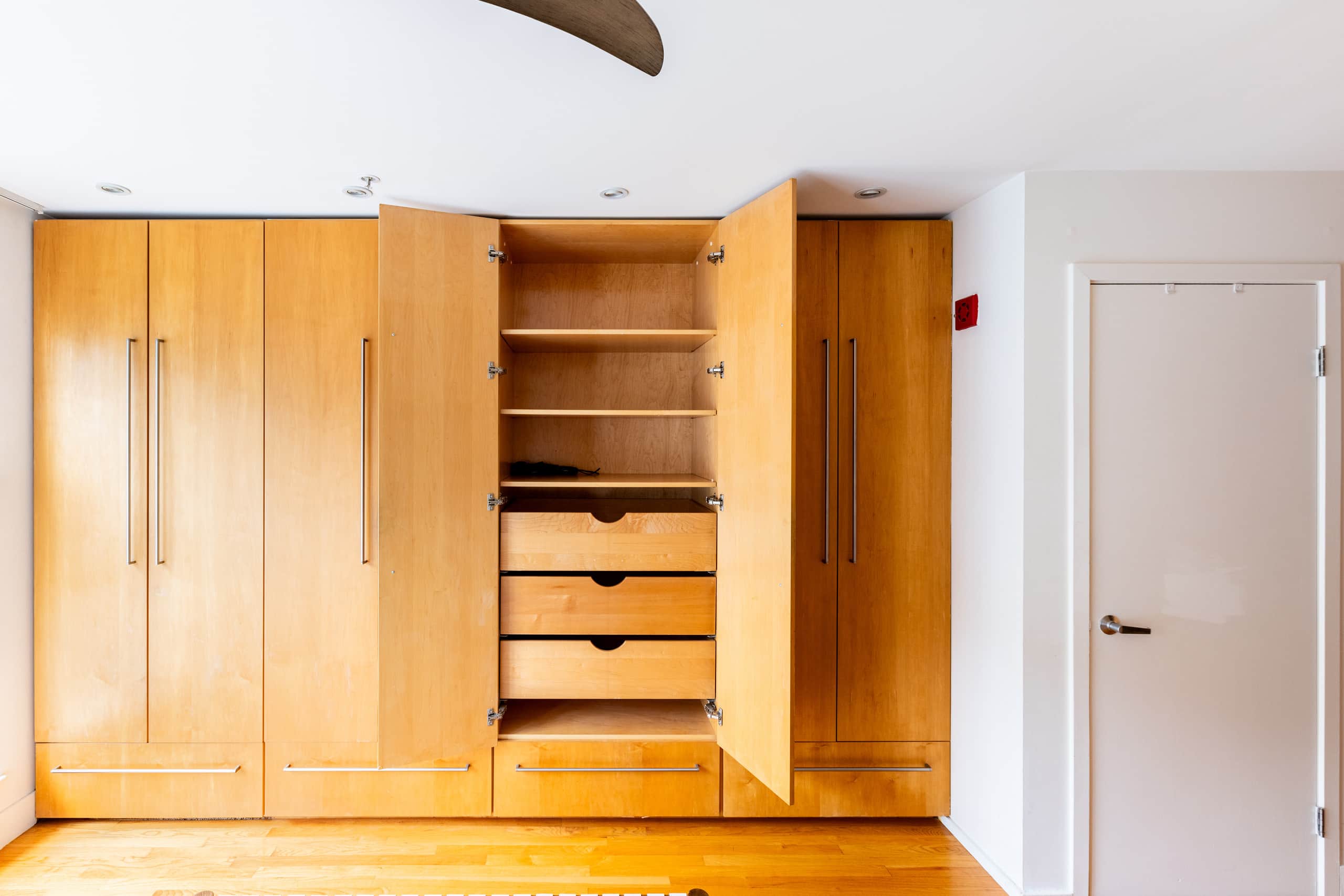 Condo in San Francisco · ★5.0 · 2 bedrooms · 2 beds · 1.5 baths - Image 9