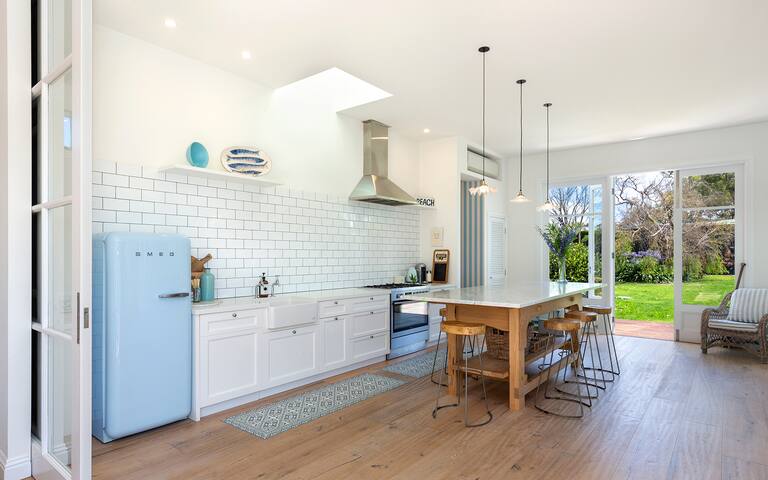 Point Leo Luxury Beach House – Point Leo gallery image 3