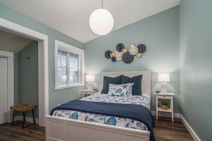 Chumba cha kulala cha mgeni wa 3 na kitanda cha malkia