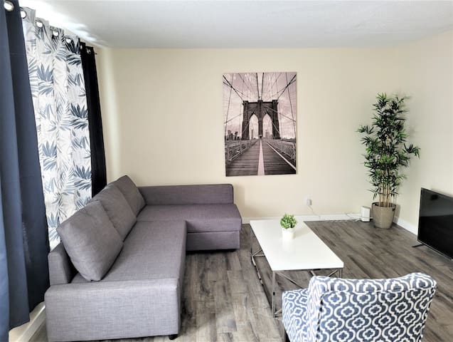 Cozy 4 bedroom townhouse – peaceful feel of home