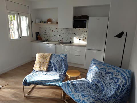 Successful Airbnb property: Passiflora, relax & beach 250 meters from the beach in El Vendrell