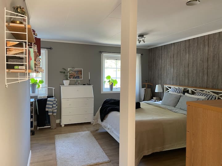 غرفة النوم الرئيسية