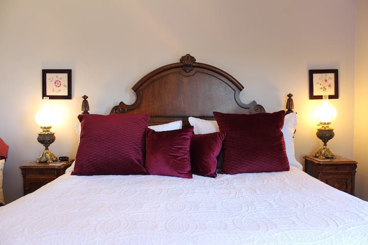 2nd floor bedroom King bed.