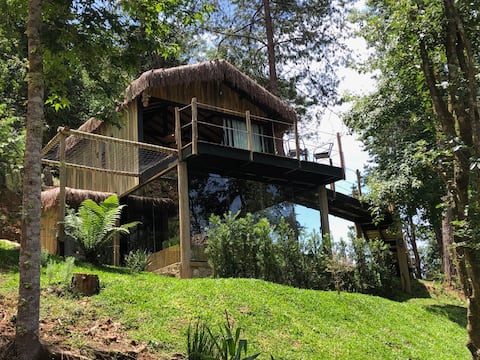 Luxury Cabin with Mobile Bed near Monte Verde