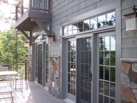 Jackfish Bay House