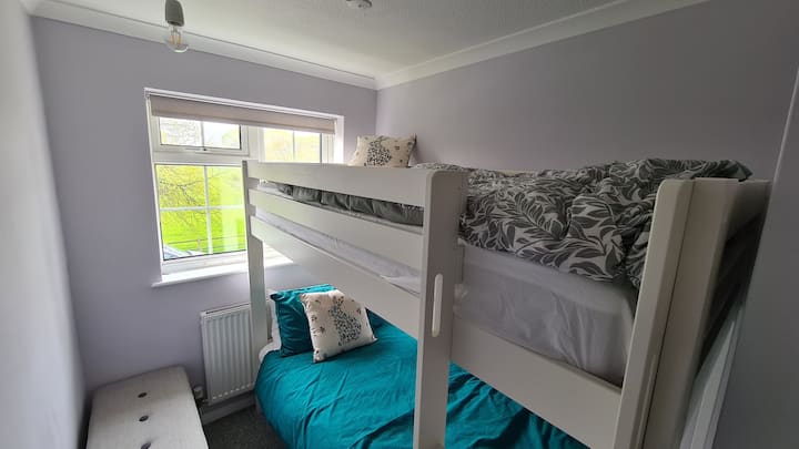 غرفة بطابقين (إطلالة على Marke Wood)