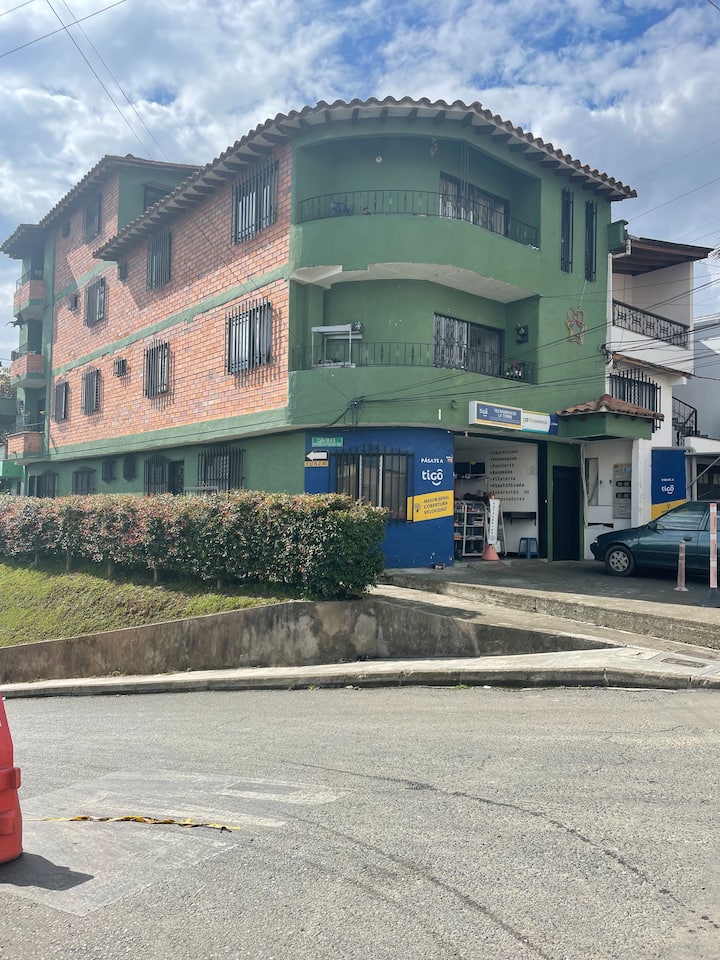 Apartamento Cerca Al Centro De Ríonegro - Rionegro